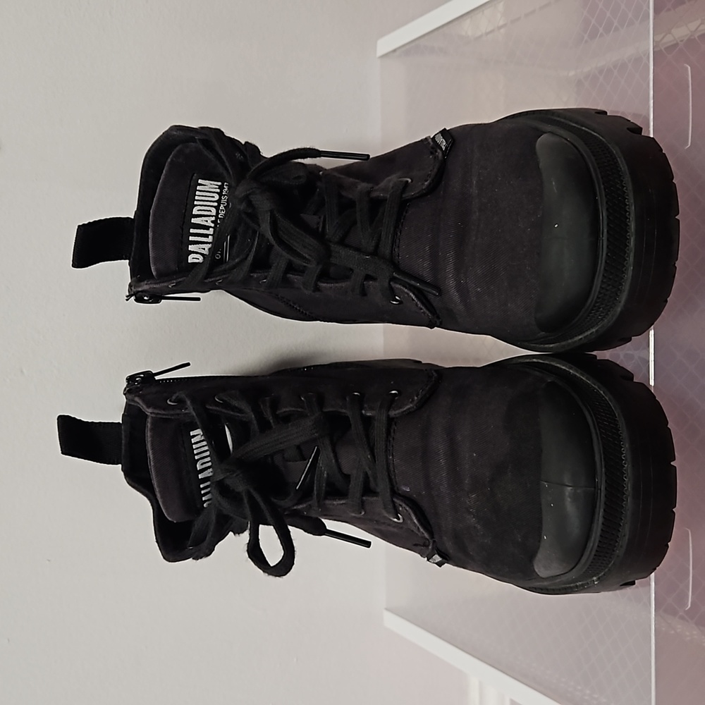 Women's Palladium boots size 7.5